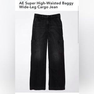 American Eagle Black Cargo Jeans